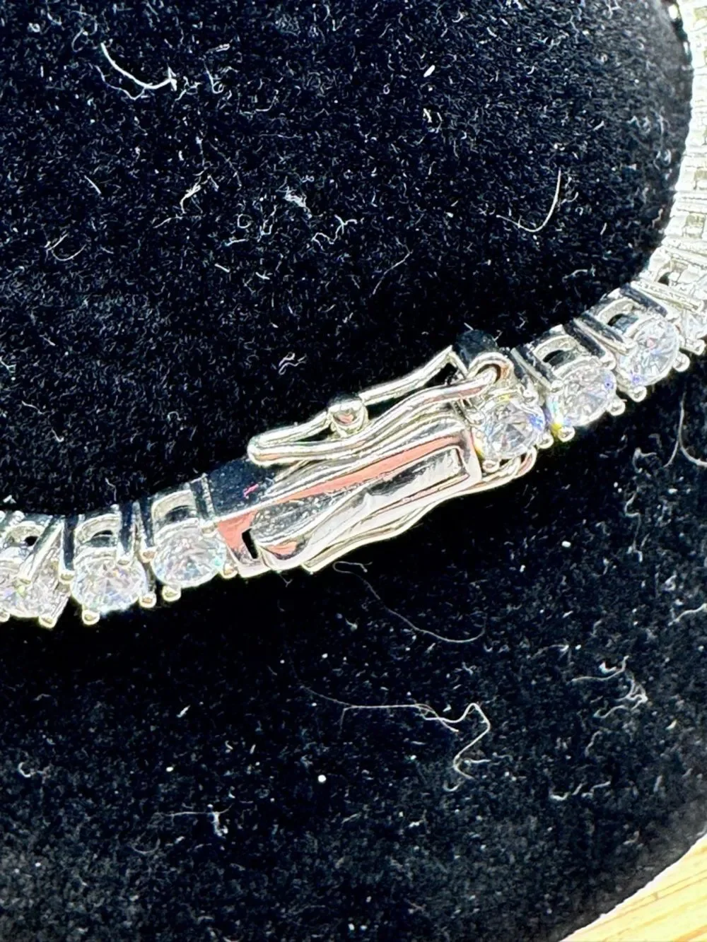 Stella Valentino Cubic Zirconia Tennis Bracelet New in Pouch Rhodium Plating
